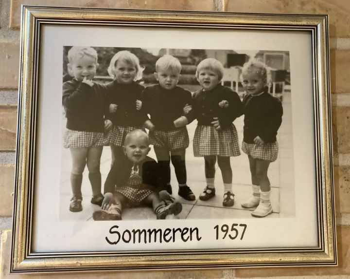 Billede fra 1957 i Lærkeredens trappeopgang